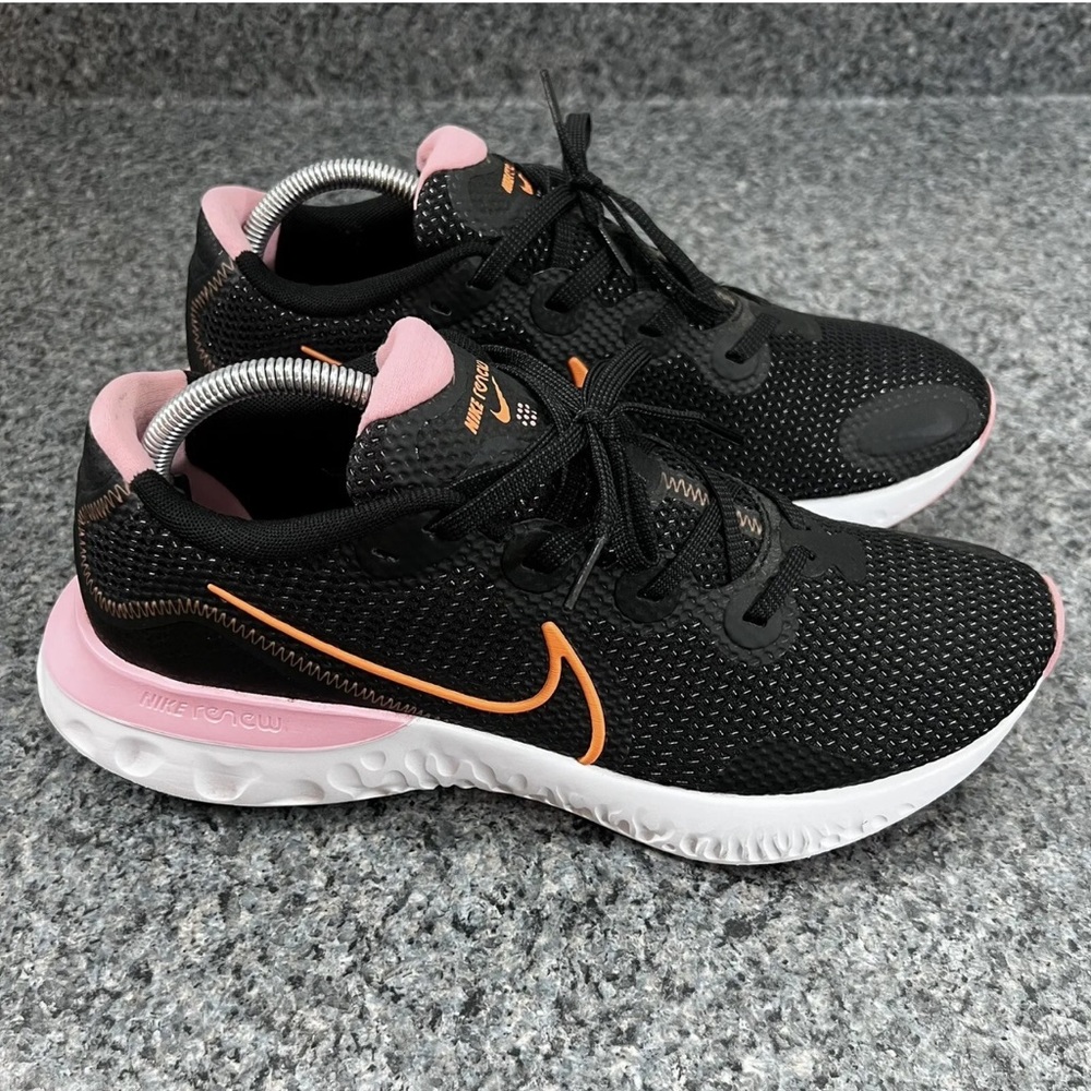 Nike Renew Run Black Pink Running Shoes Sneakers CK6360-001 Women’s Size 11